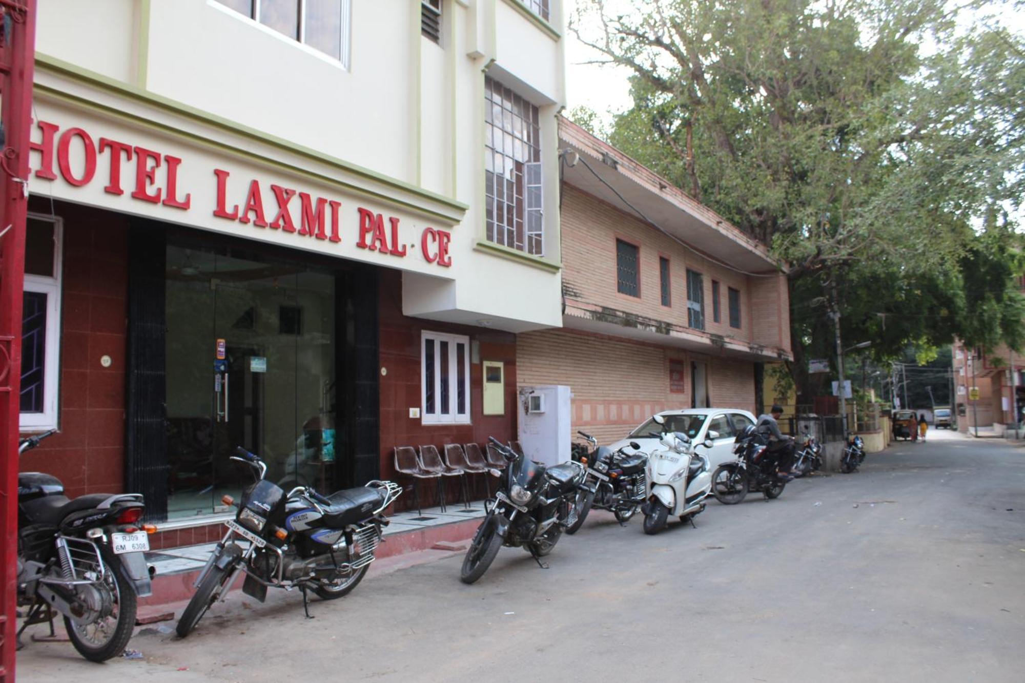 Hotel Laxmi Palace Udaipur Exteriör bild
